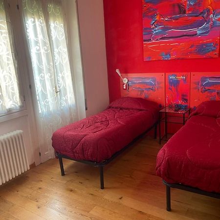 Rooms Of Love Pavia Exterior foto