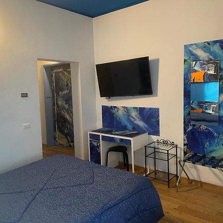 Rooms Of Love Pavia Exterior foto