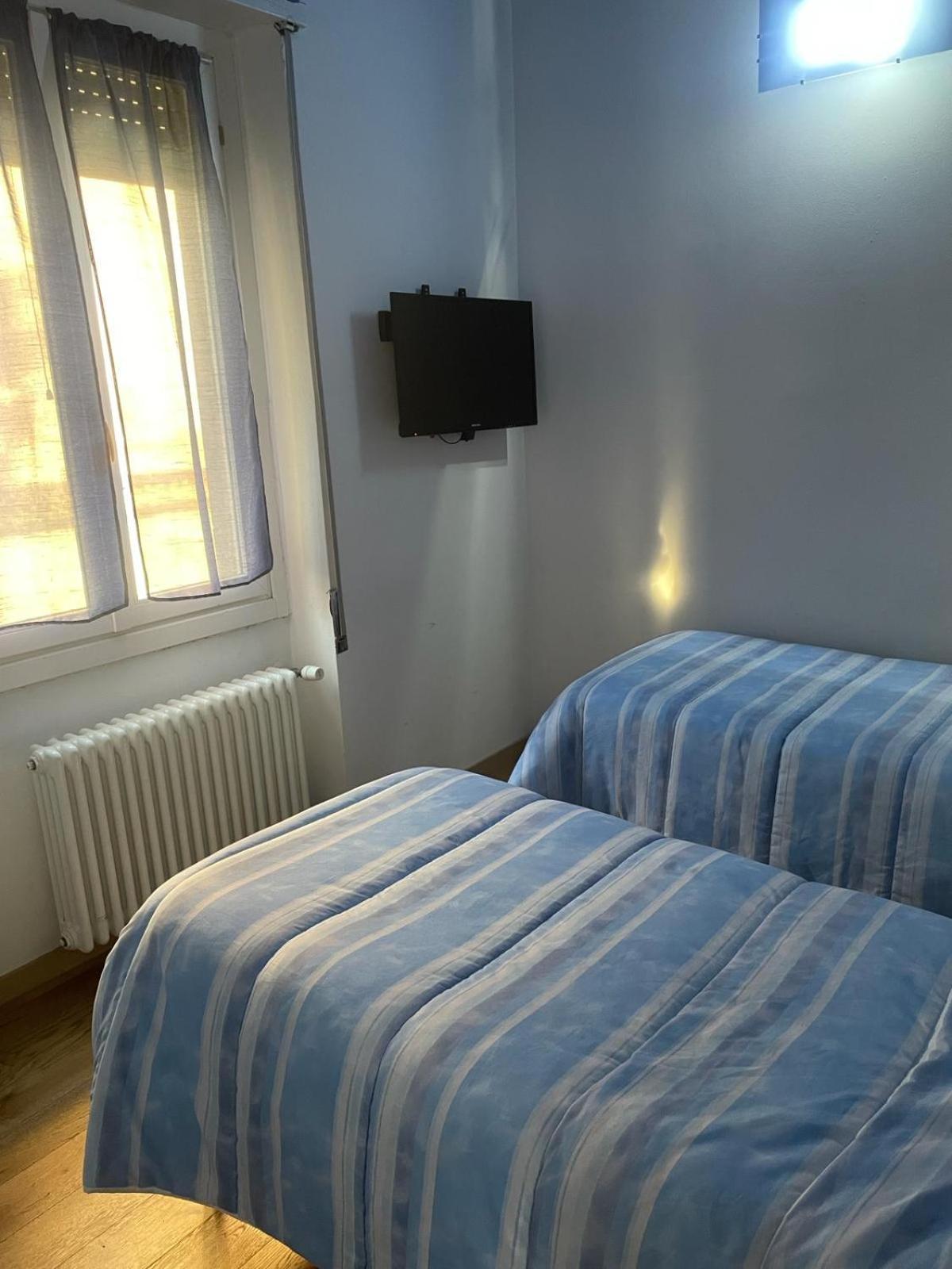 Rooms Of Love Pavia Exterior foto